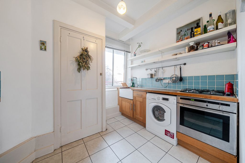 Property photo 3 of 14 1481020-9-6A39782...