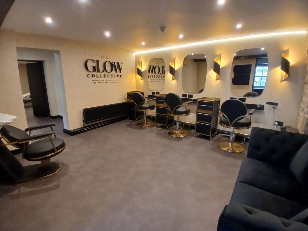 Property photo 1 of 9 Hair Station 1