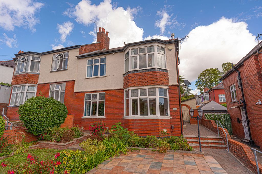 Property photo 1 of 39