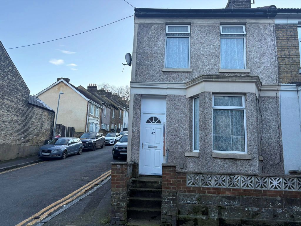 Property photo 1 of 8