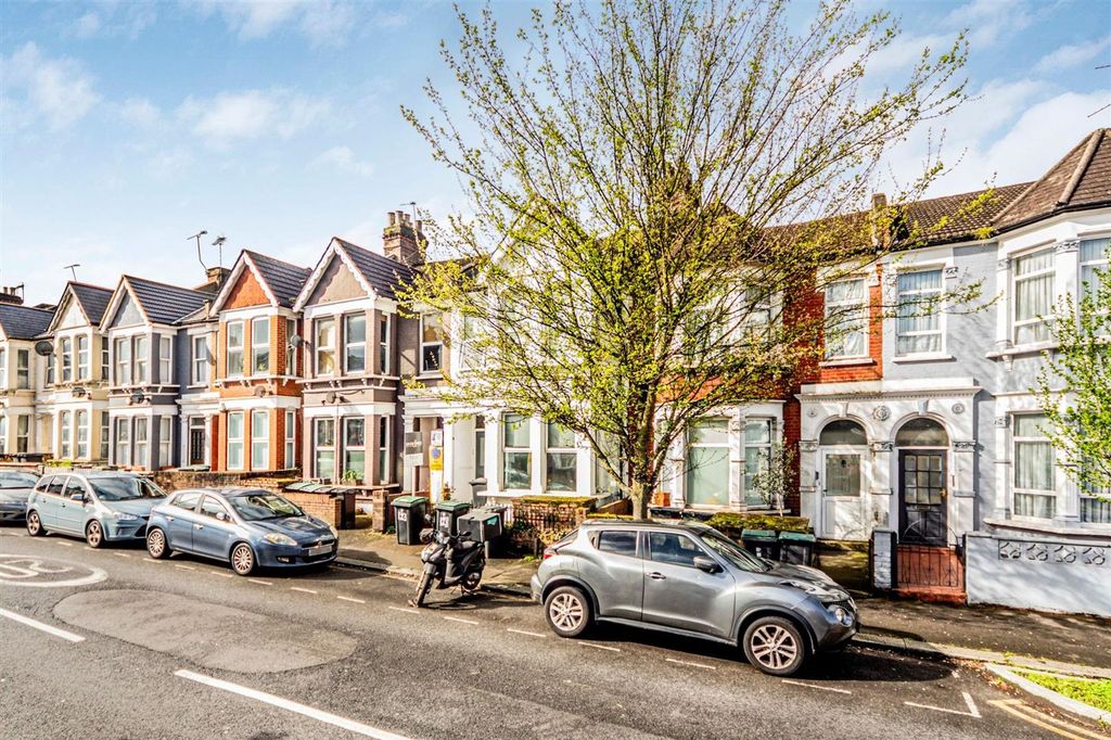 Property photo 1 of 16