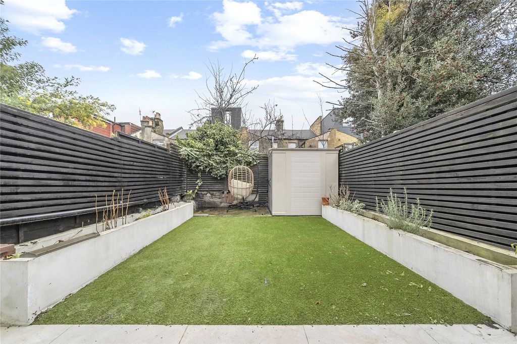 Property photo 3 of 22 Picture No. 28