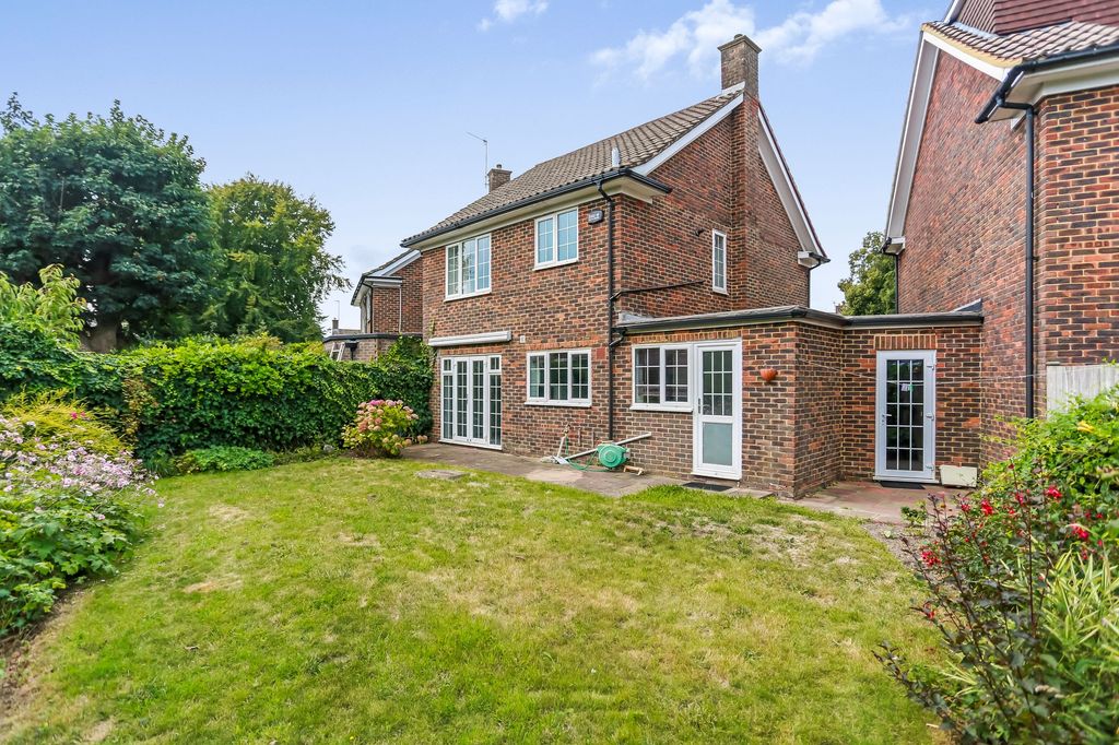 Property photo 3 of 13