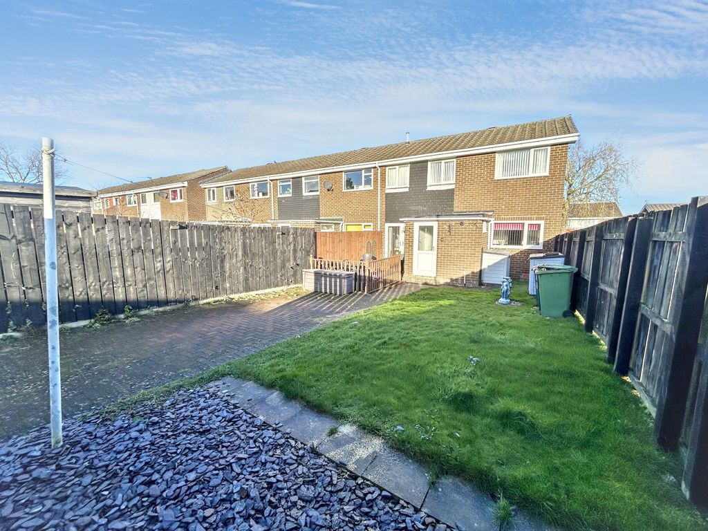 Property photo 2 of 16