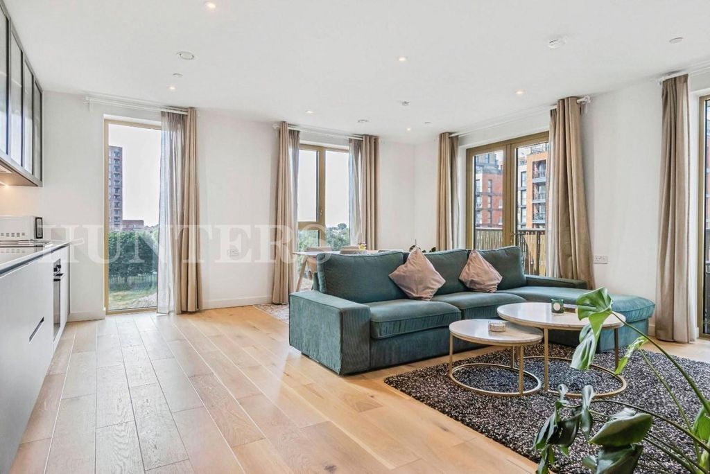 Property photo 3 of 21 98c41Ea1-16_60289.Jpg