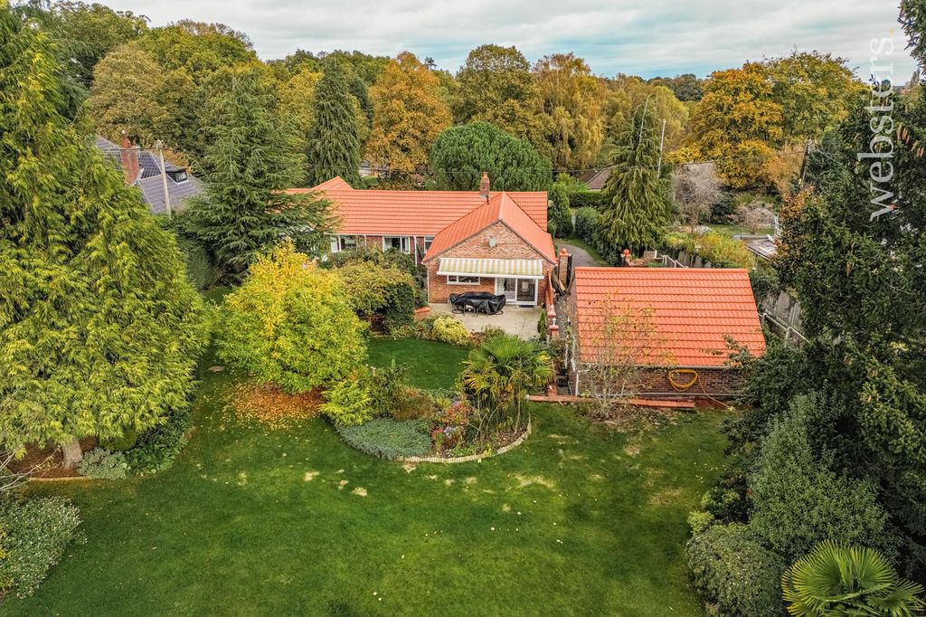 Property photo 1 of 28
