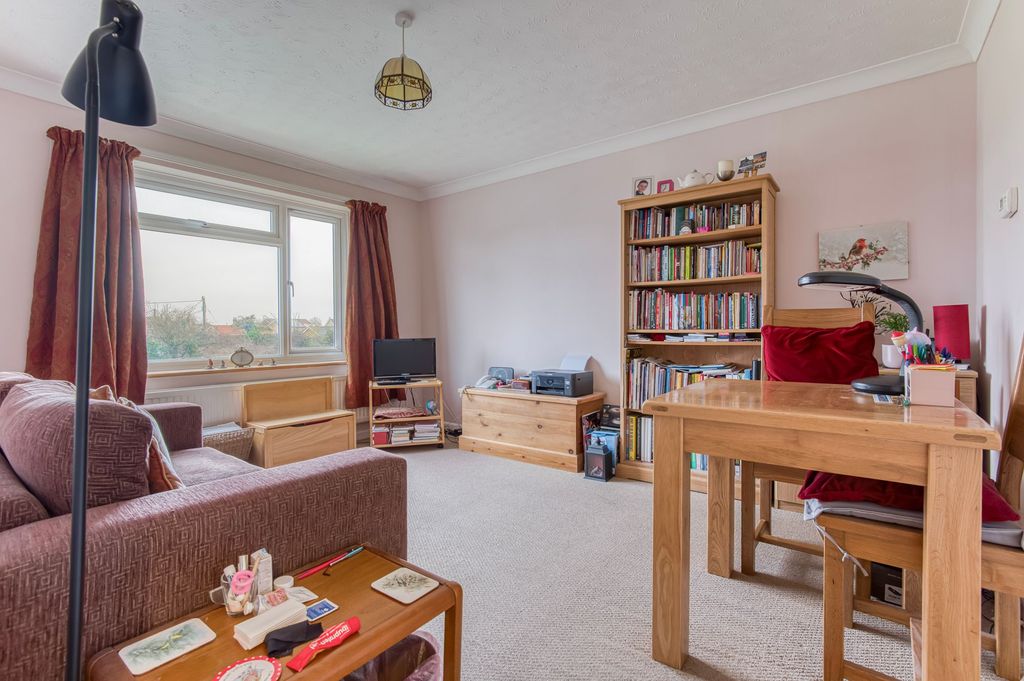 Property photo 2 of 10