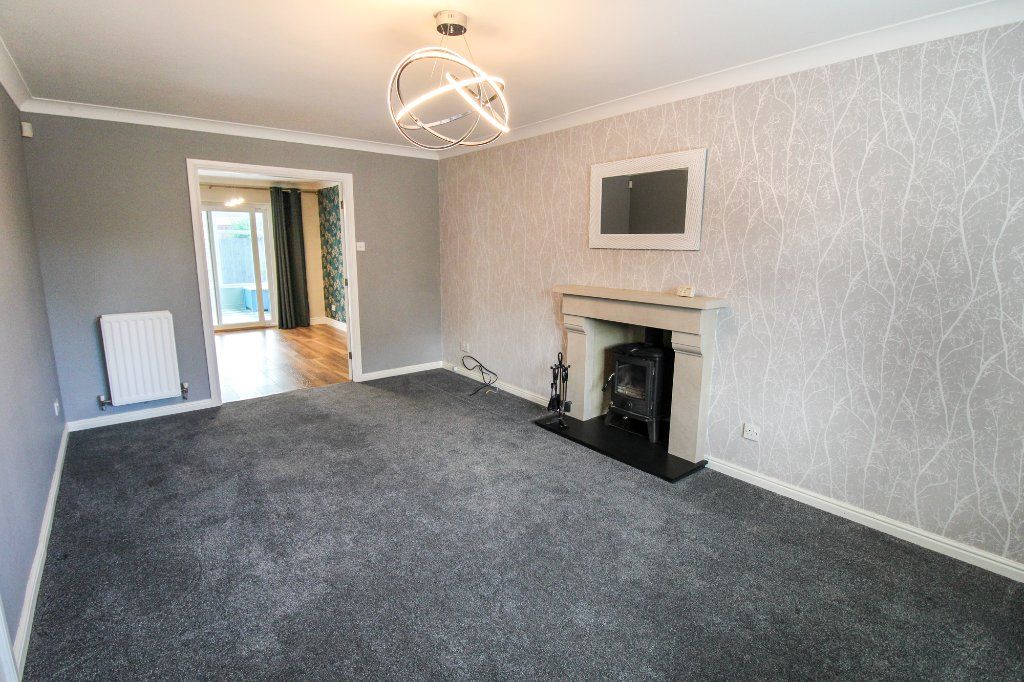 Property photo 2 of 21 Lounge