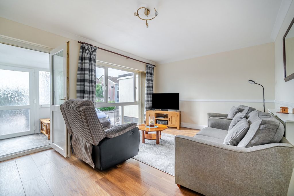 Property photo 2 of 20 1511976-16-6A8c19...