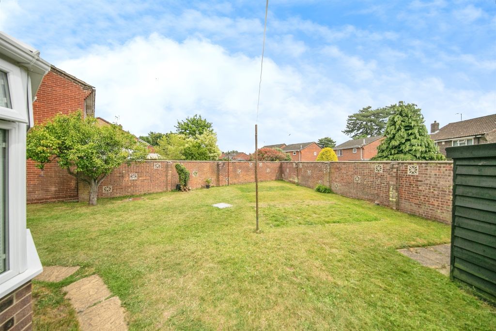 Property photo 3 of 17