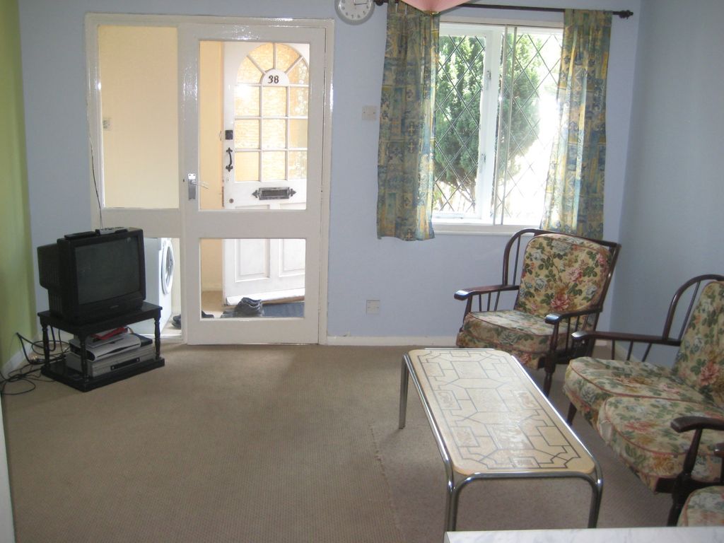 Property photo 2 of 3