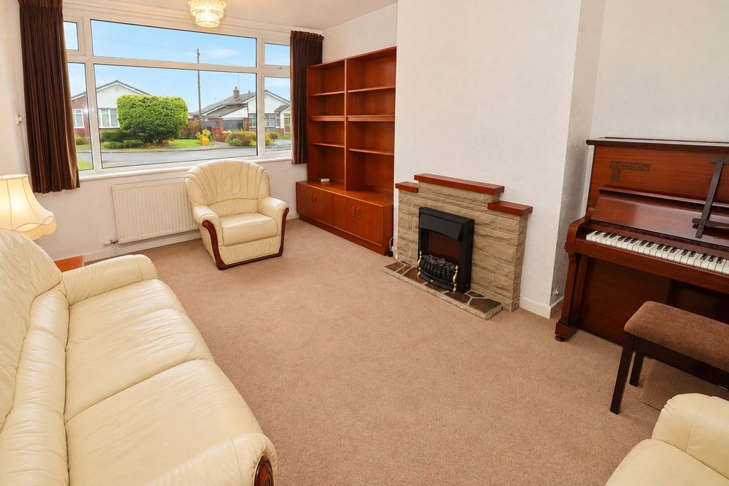 Property photo 3 of 26