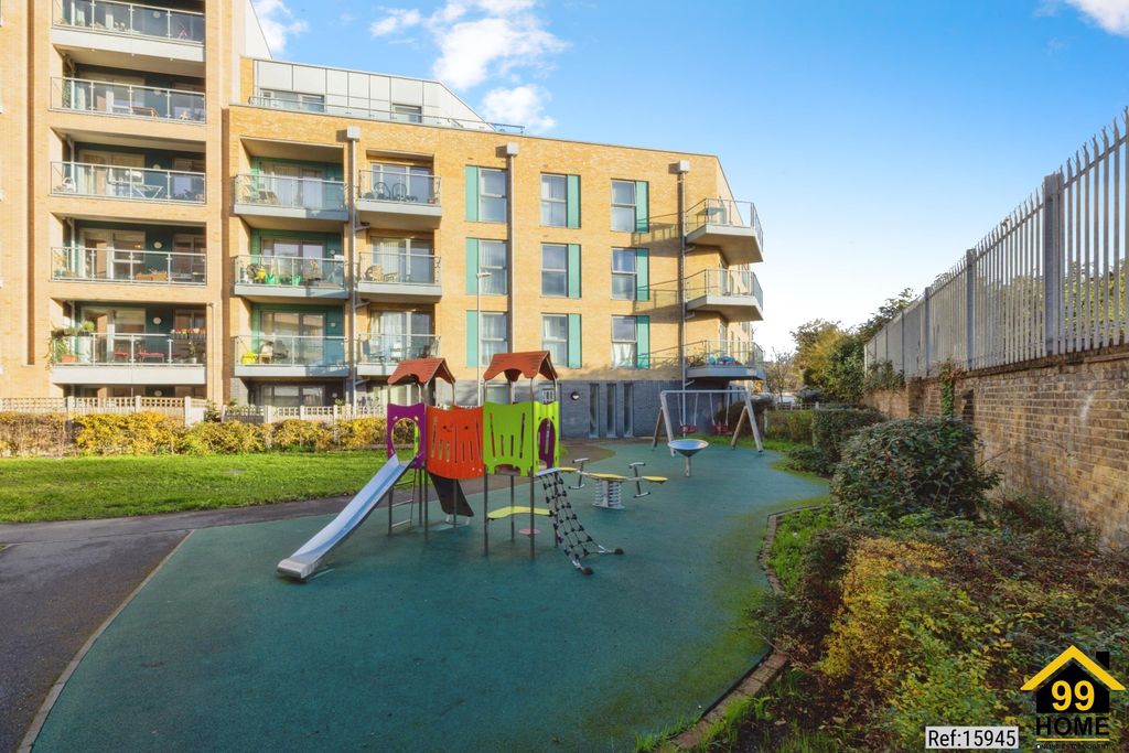 Property photo 2 of 20 Photo 1