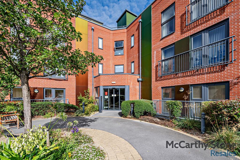 Property photo 1 of 21 Blake Court