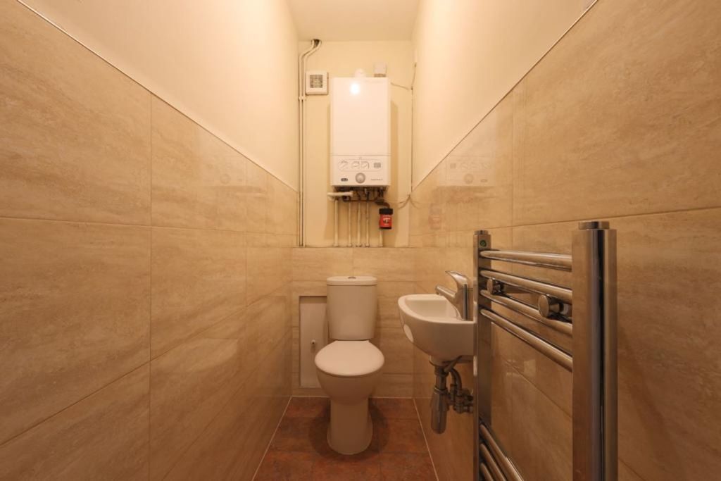 Property photo 3 of 20