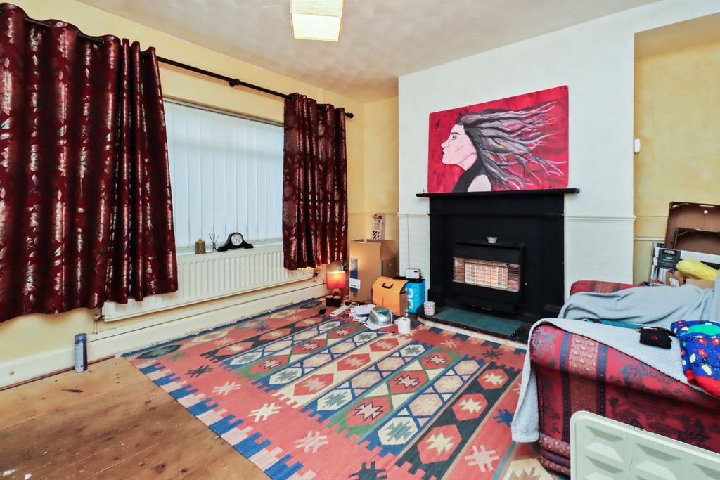 Property photo 2 of 8 Image 2