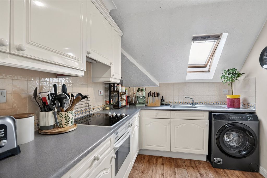 Property photo 2 of 10 Picture No. 06