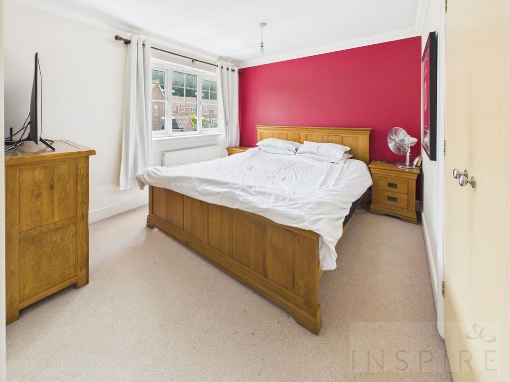 Property photo 3 of 16