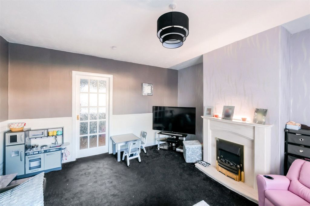 Property photo 3 of 14 Picture No. 10