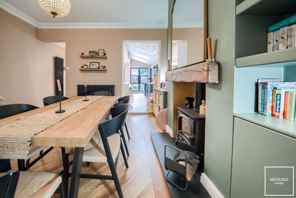 Property photo 3 of 19 Xt5A1595-Hdr(3)