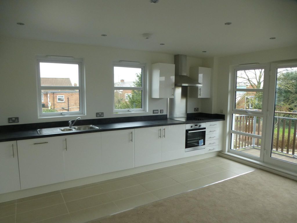 Property photo 2 of 6 Kitchen