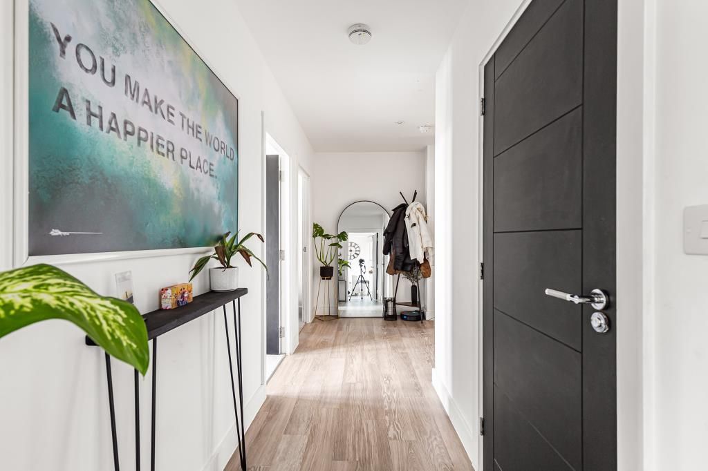 Additional image 5 of 2 bed flat for saleForehill, Ely CB7