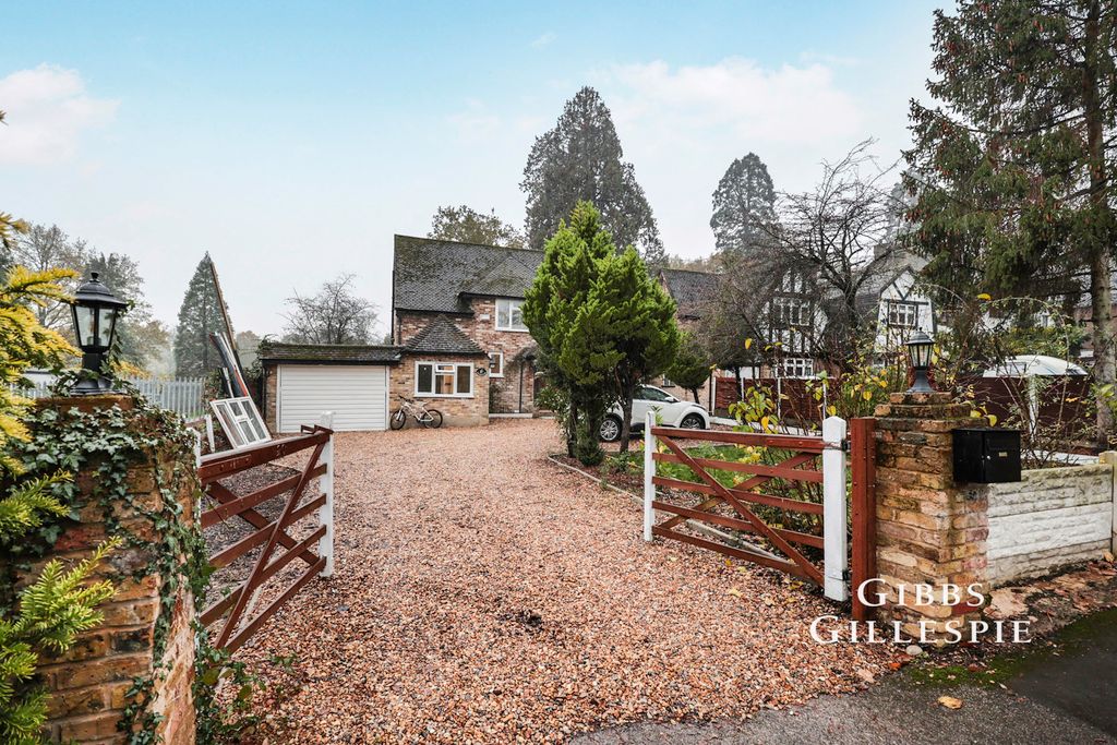 Property photo 1 of 10 Photo