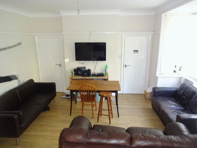 Property photo 2 of 9 Photo 2