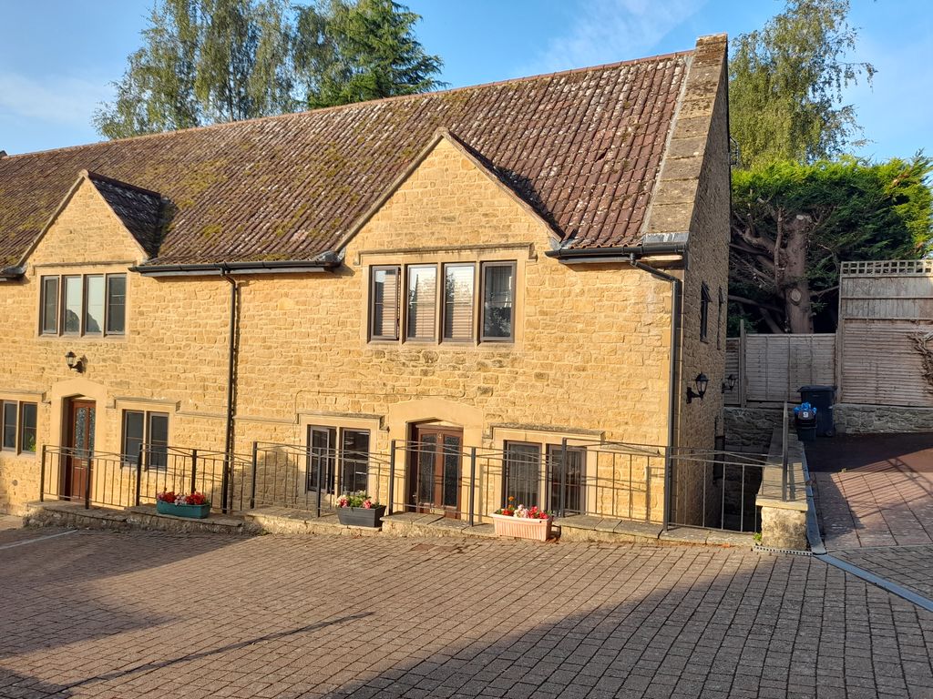 Property photo 1 of 5