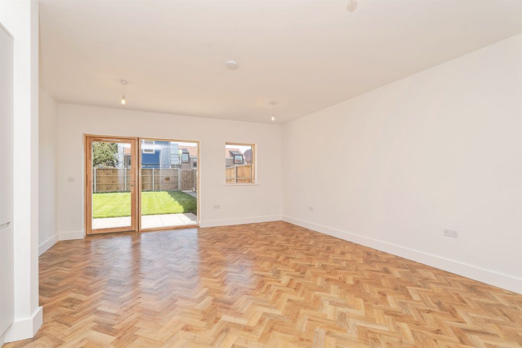 Property photo 3 of 22