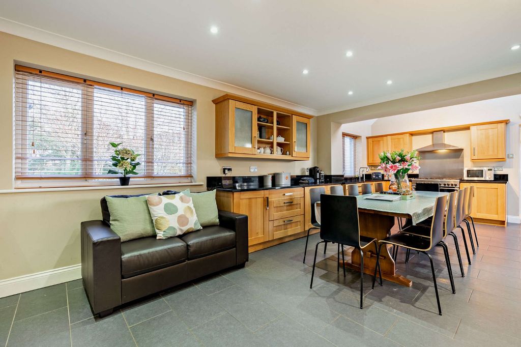Additional image 8 of 6 bed detached house for saleThe Willows, Newton-By-The-Sea, Alnwick, Northumberland NE66