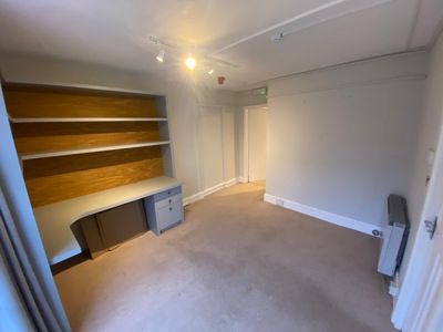 Property photo 3 of 3 Photo 5