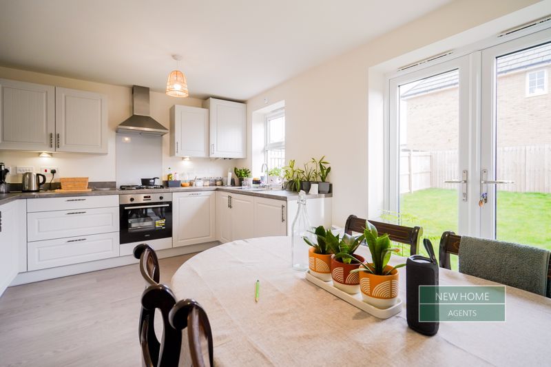 Property photo 3 of 25 Photo 9