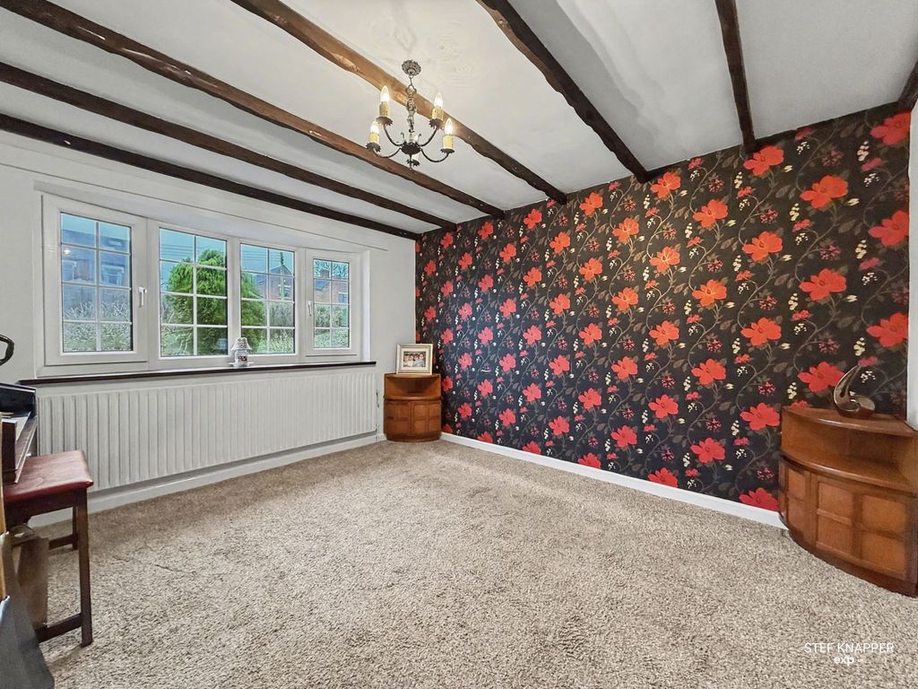 Property photo 3 of 25