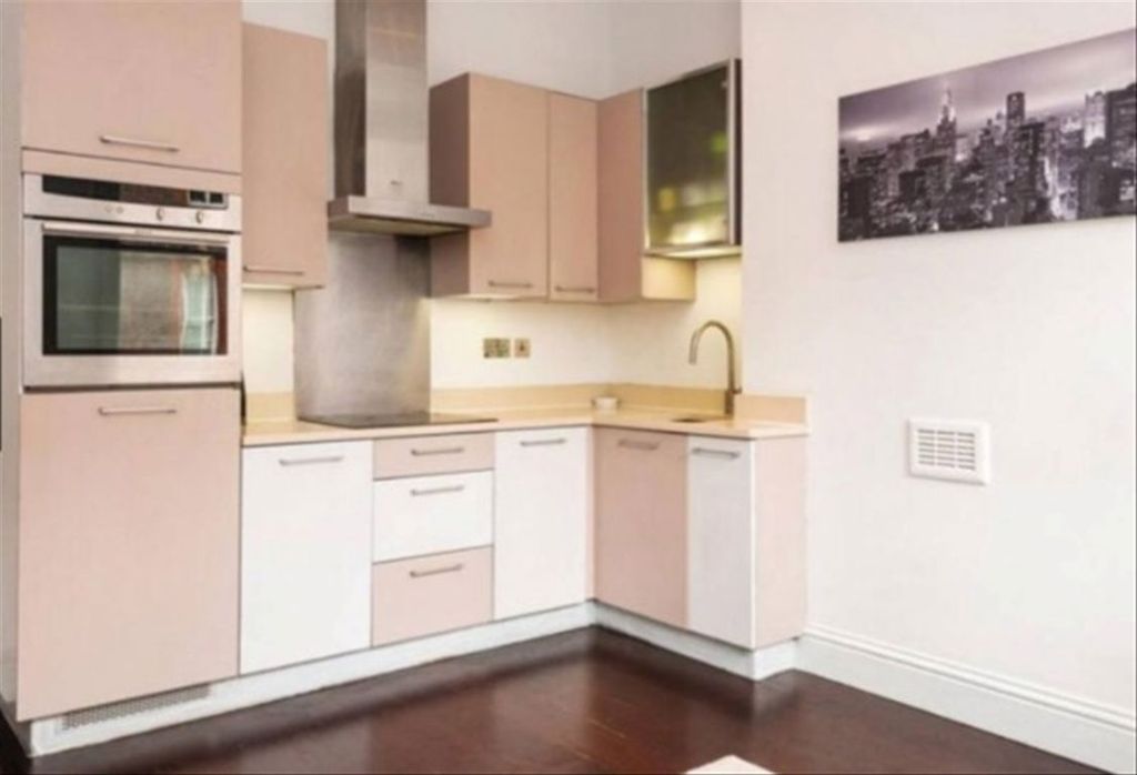 Property photo 3 of 5