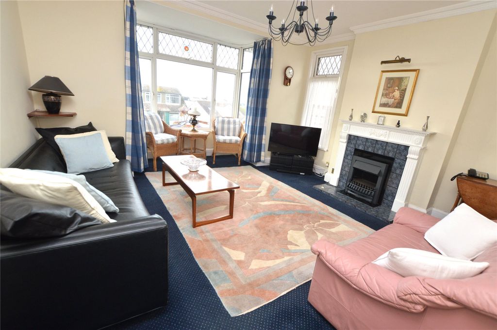 Property photo 2 of 18 Picture No. 22