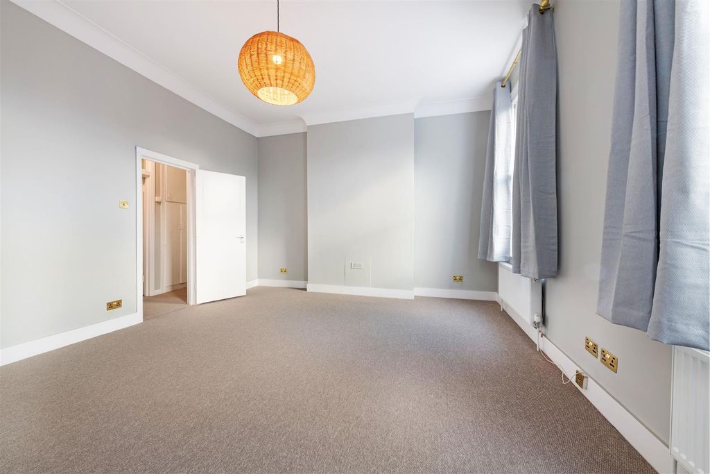Property photo 3 of 17 33A Byrne Rd Rec 2.Jpg