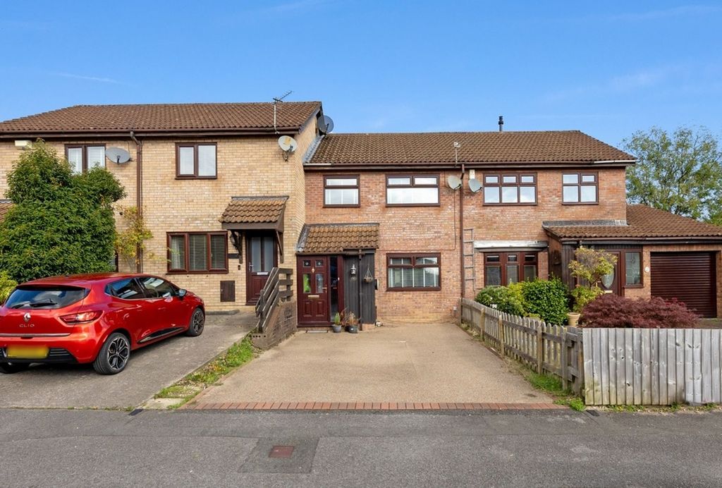 Property photo 1 of 28