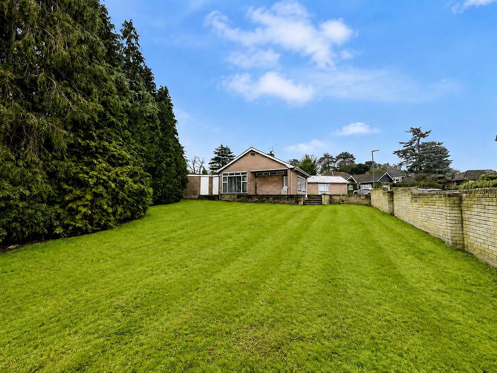 Property photo 2 of 30 15-Rear-Garden (1).Png