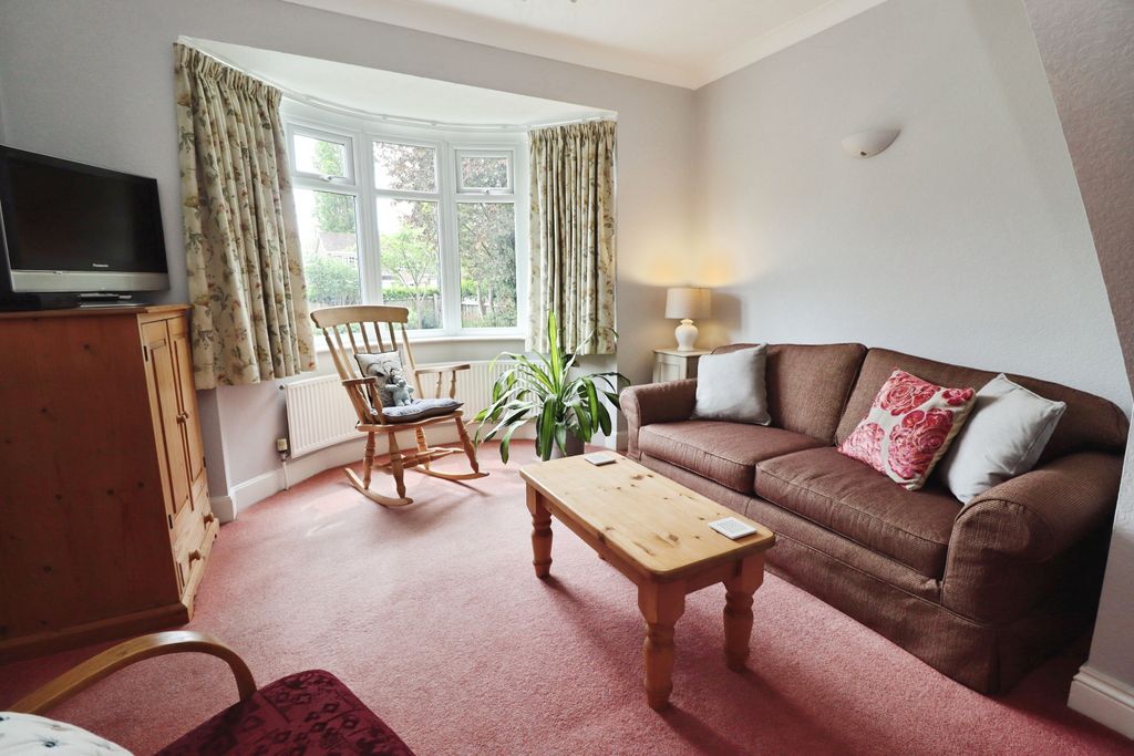 Property photo 3 of 41