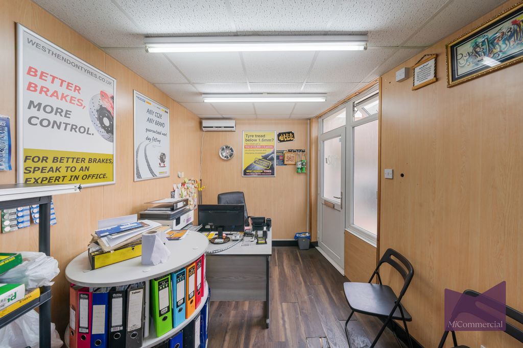 Property photo 1 of 11