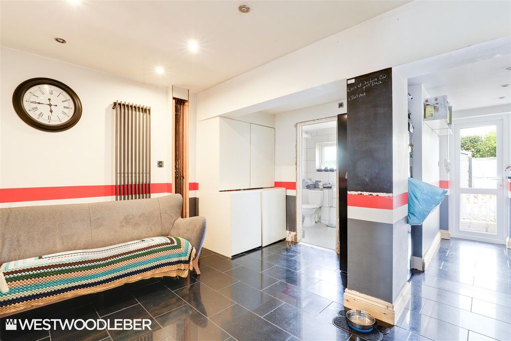 Property photo 2 of 17 Internal_11.Jpg