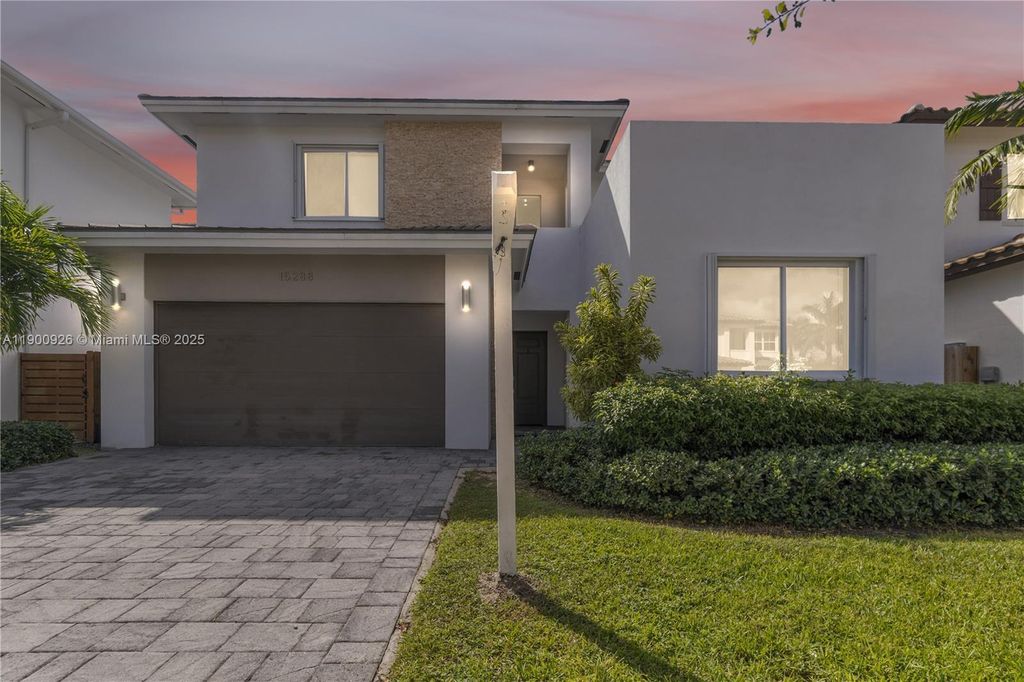 Property photo 1 of 50