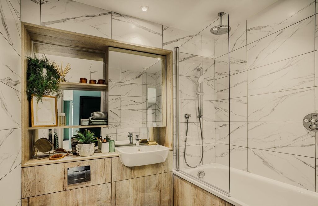 Property photo 3 of 25