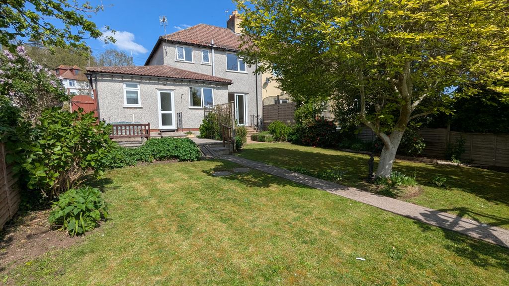 Property photo 1 of 18 Garden