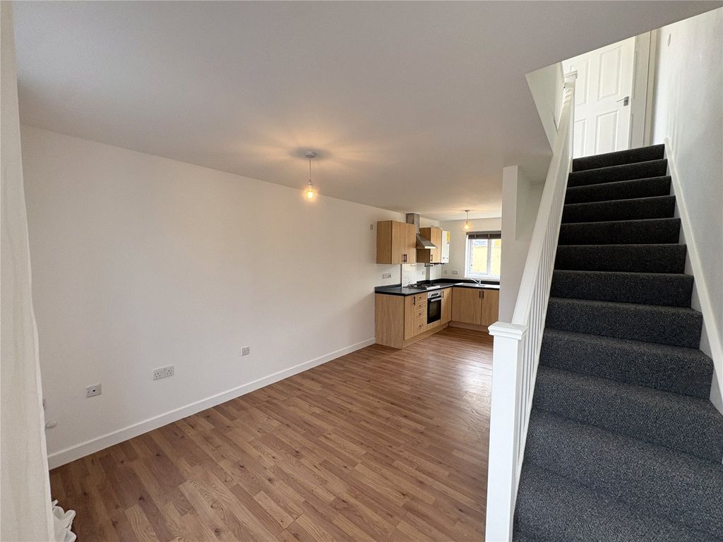 Property photo 2 of 12 Picture No. 13