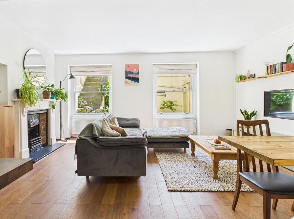 Property photo 1 of 12 Q09Lc1Mife69Ciz4Z9Fbca.Jpg