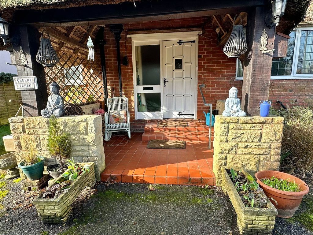 Property photo 3 of 30 Picture No. 32