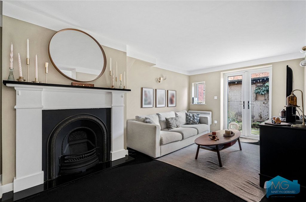 Property photo 2 of 13 Picture No. 15