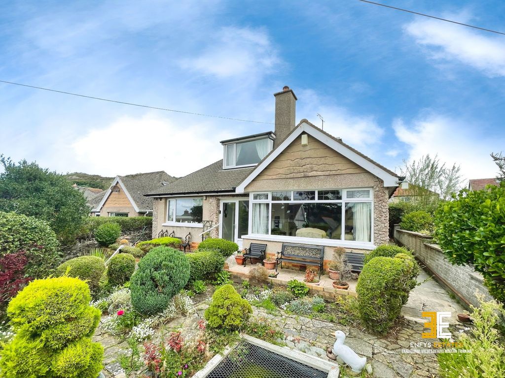Property photo 1 of 43